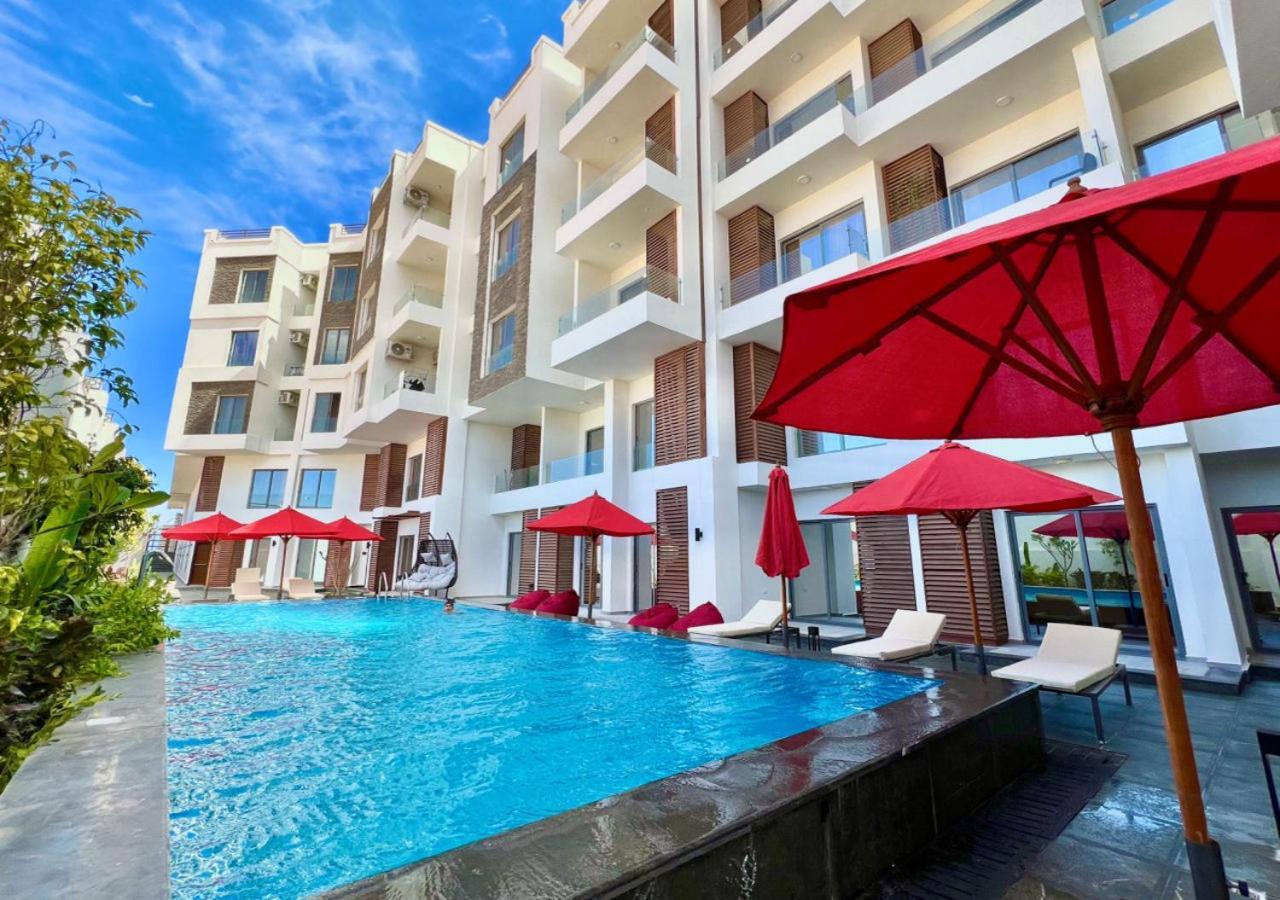 Sanctuary Sunlit Hurghada Haven With 4 Pools, Rooftop Sunsets & Gourmet Bites Steps Away 外观 照片