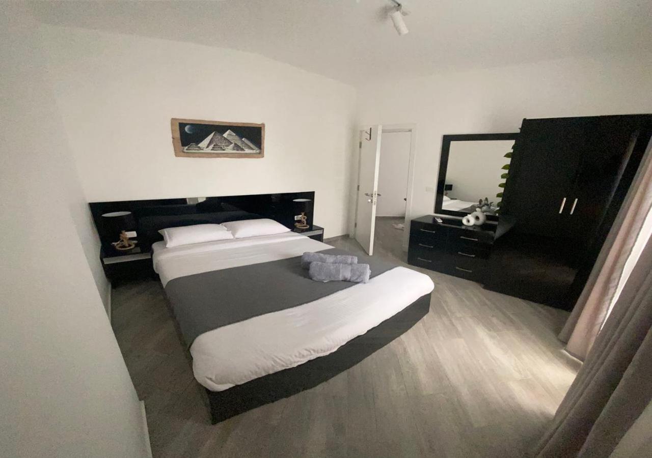 Sanctuary Sunlit Hurghada Haven With 4 Pools, Rooftop Sunsets & Gourmet Bites Steps Away 外观 照片