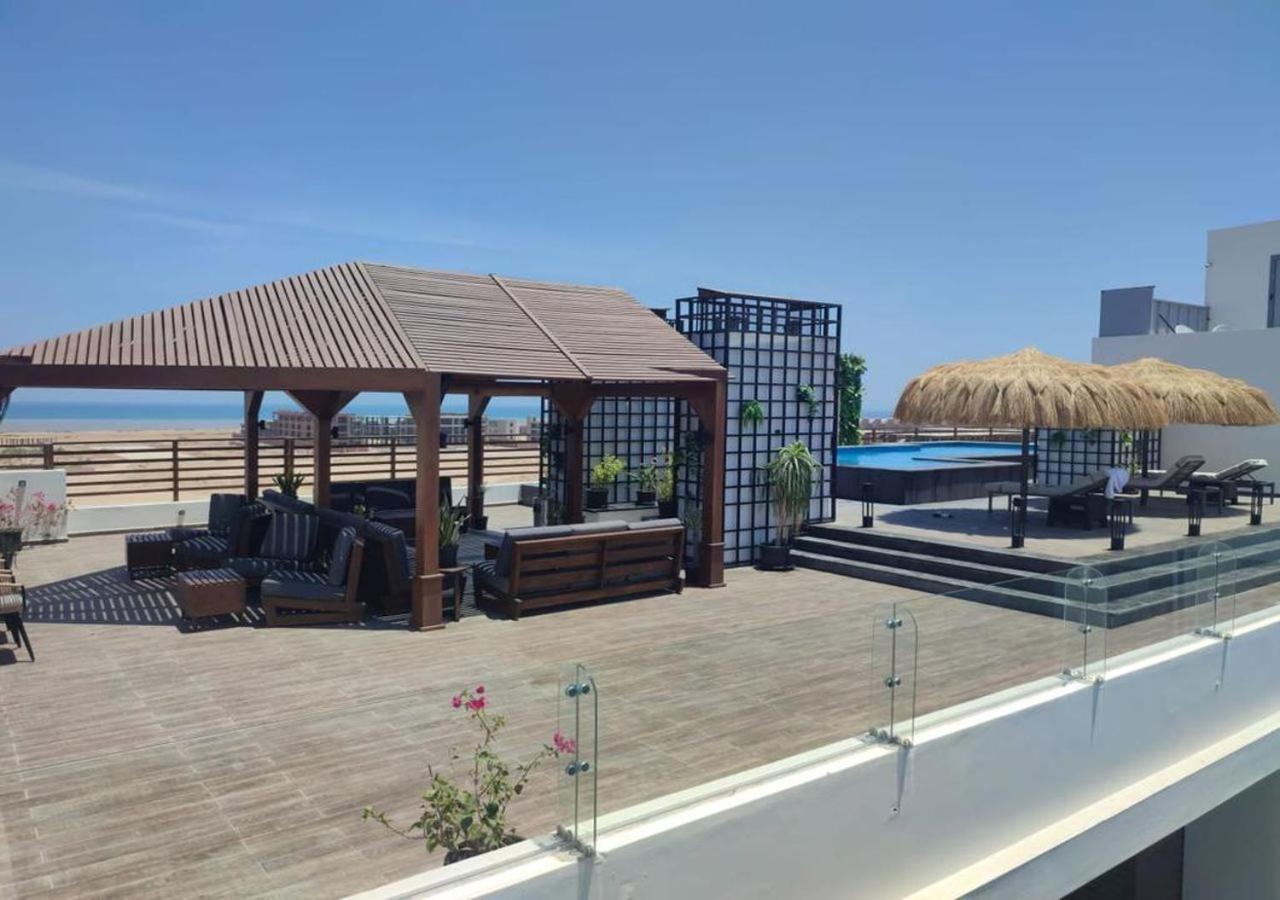Sanctuary Sunlit Hurghada Haven With 4 Pools, Rooftop Sunsets & Gourmet Bites Steps Away 外观 照片